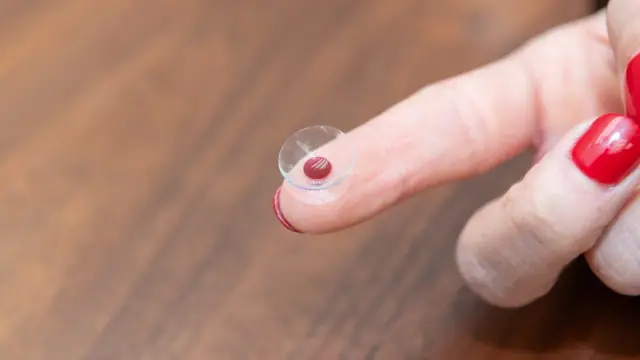 Lens