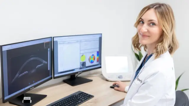 Choosing Between Prose Lenses and EyePrintPro for Better Vision